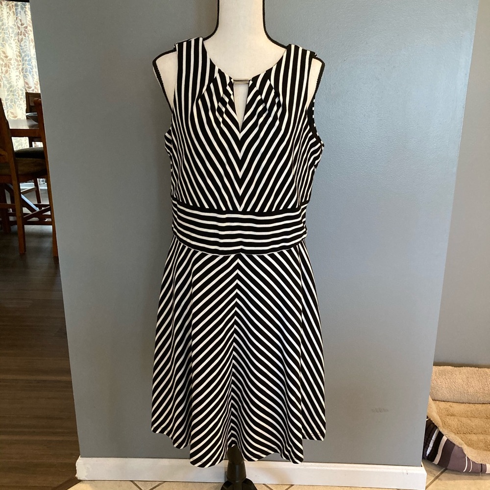 WHBM White House black market striped dress